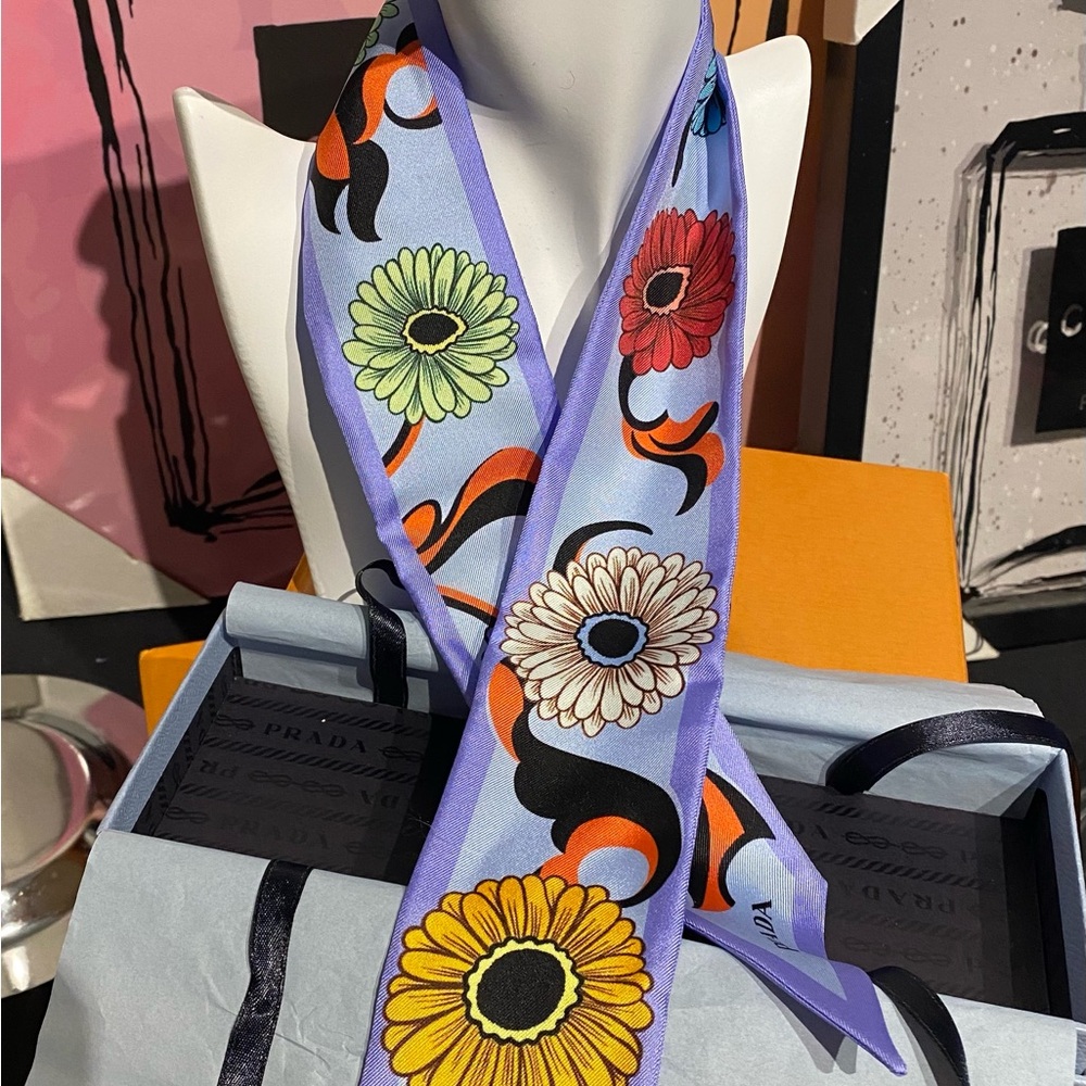 Prada Twilly/Scarf NWT